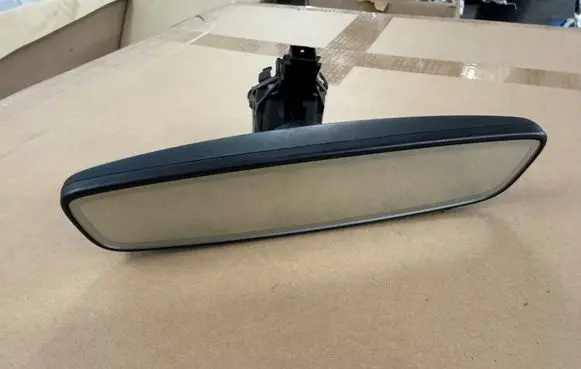 Volkswagen Amarok Rear view mirror (interior)