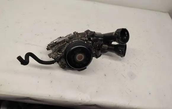 Mercedes-Benz E W213 Water pump A6542000001 A6542010010