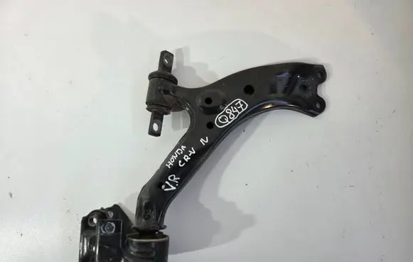 Honda CR-V Front control arm 0000033