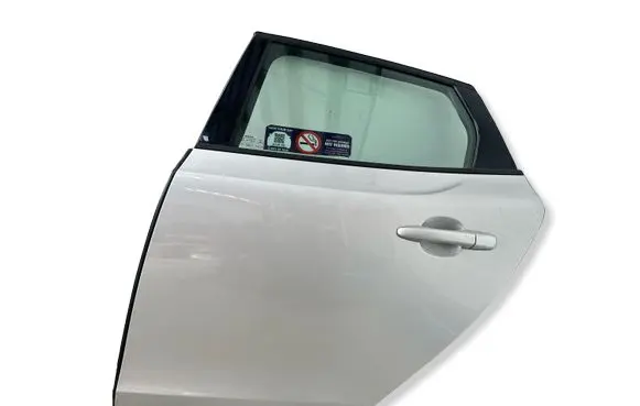 Volvo V40 Rear door 