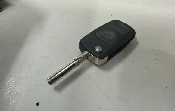 Volkswagen Sharan Ignition key/card 