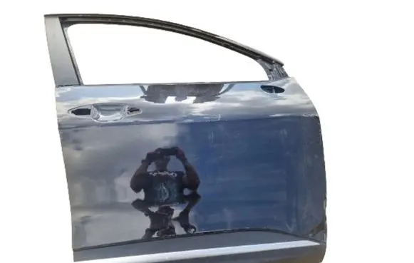KIA Sportage Front door
