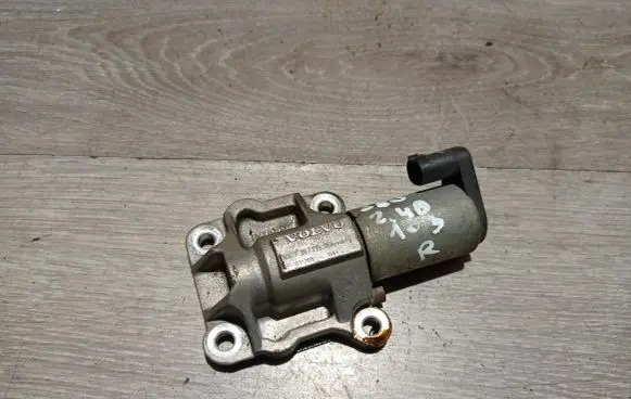 Volvo S60 Camshaft vanos timing valve 8670421 F347115