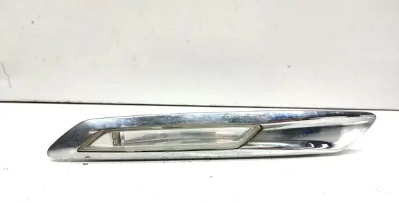 BMW 5 F10 F11 Front fender indicator light 7154168 7154170