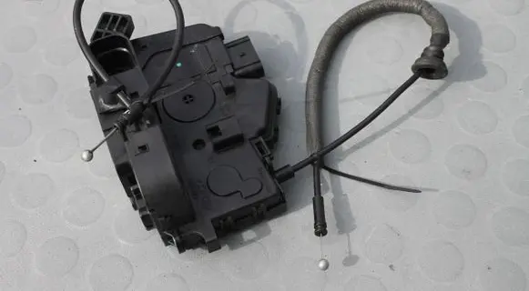 KIA Venga Rear door lock 814201P020