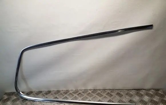 Volkswagen PASSAT B7 Rear side glass trim 3AF853346