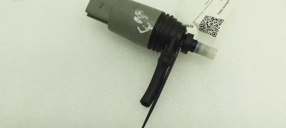 BMW 5 E60 E61 Windscreen/windshield washer pump 6934159 67126934159