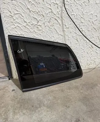 Citroen C4 Grand Picasso Rear side window