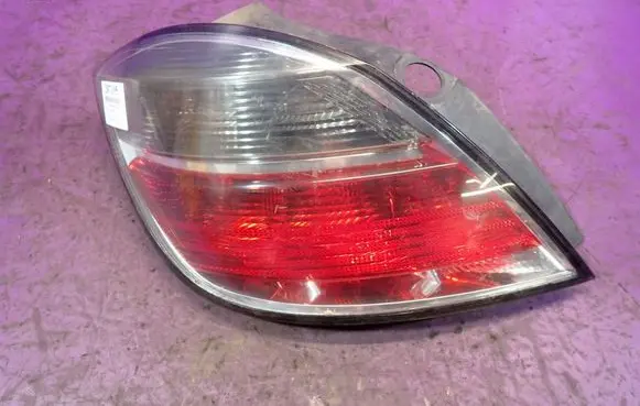 Opel Astra J Rear/tail lights 13222324