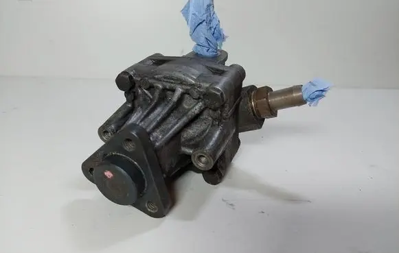 Audi A6 S6 C4 4A Power steering pump 048145155F