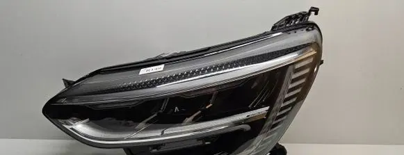 Renault Megane IV Headlight/headlamp 260600565R R139