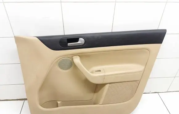 Volkswagen Golf Plus Front door card panel trim 5M0868080 1155D300929