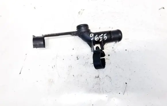 Mercedes-Benz E W211 Engine coolant pipe/hose A2712001352