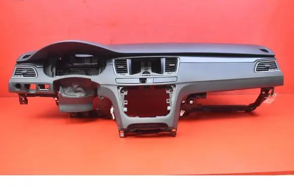 Peugeot 508 RXH Dashboard