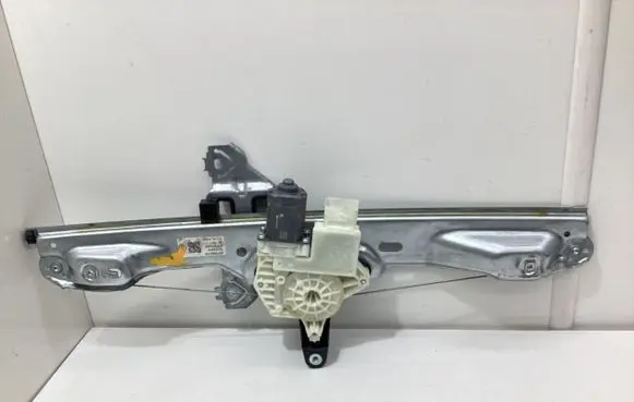 Renault Kadjar Front door window regulator with motor 807206317R
