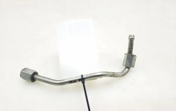 Fuel injector supply line/pipe