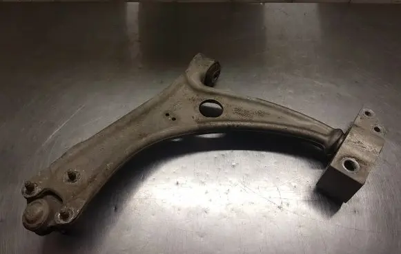 Volkswagen PASSAT B6 Front lower control arm/wishbone 3C0153D