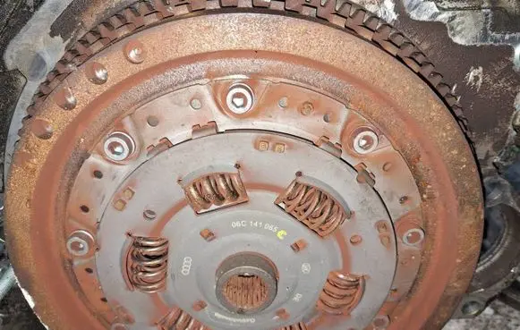 Audi A6 S6 C6 4F Flywheel 06c141065