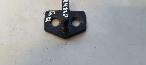 Volvo S80 Rear door lock loop/hook striker 9159920