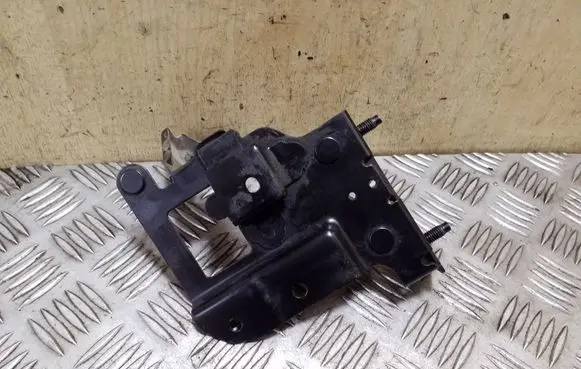 Subaru Outback Other engine bay part