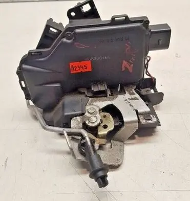 Audi A6 S6 C5 4B Rear door lock 4B0839016B