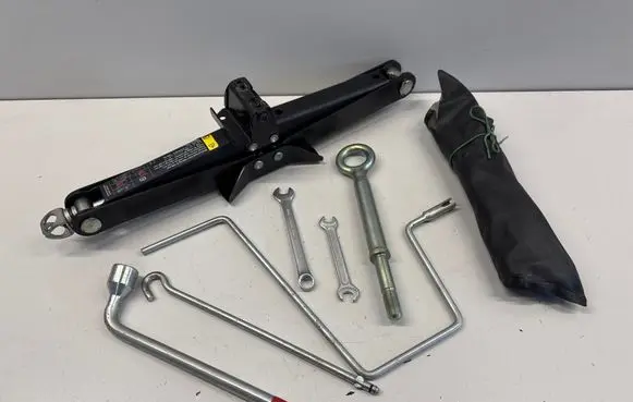 Volvo XC90 Tool set 31280581