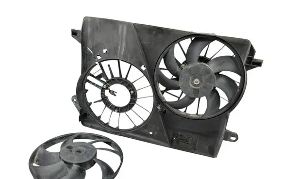 Dodge Challenger Radiator cooling fan shroud 68236868AB 2559A 24040406