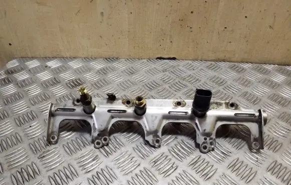 Audi TT TTS Mk2 Fuel main line pipe 06F133317L