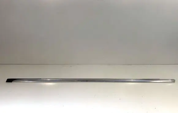 Citroen C5 Front door windshield rail 
