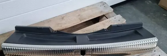 Audi A5 Trunk/boot sill cover protection 8W8864513C