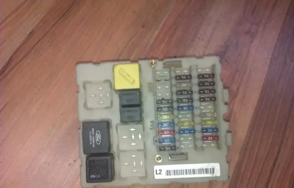 Ford Focus Fuse box set 98AG14A073AH