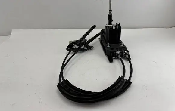 Audi Q2 - Gear shifter/selector 5R3711049P