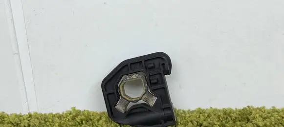 BMW M4 F82 F83 Radiator mount bracket 8620732