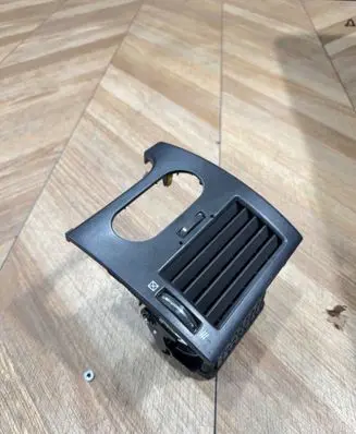 Chevrolet Epica Dashboard side air vent grill/cover trim