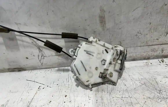 Honda FR-V Rear door lock 