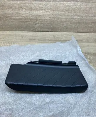 Volkswagen Tiguan Foot rest pad/dead pedal 5Q1864777C