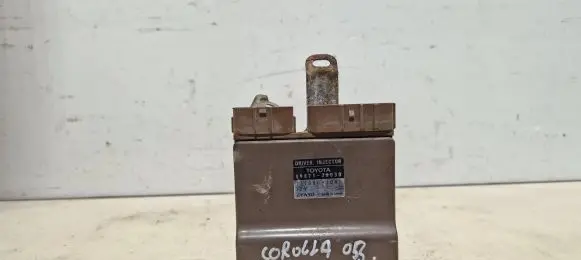Toyota Corolla E120 E130 Fuel injection control unit/module 8987120030
