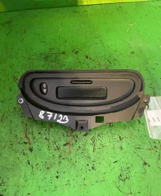 Renault Megane I Screen/display/small screen P8200028364A