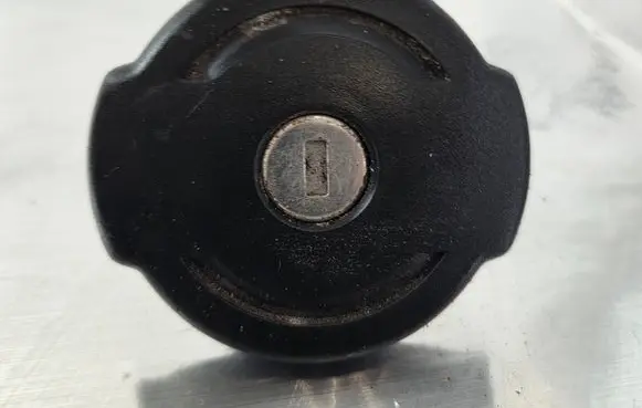 Peugeot 308 Fuel tank filler cap 10014390100