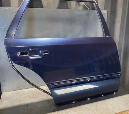 Mercedes-Benz E W124 Rear door