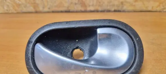 Renault Megane II Front door interior handle 8200028486