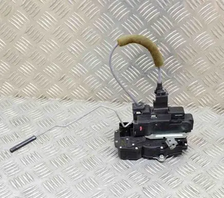 Opel Antara Rear door lock