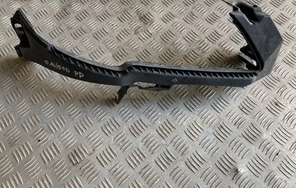 Headlight/headlamp mounting bracket