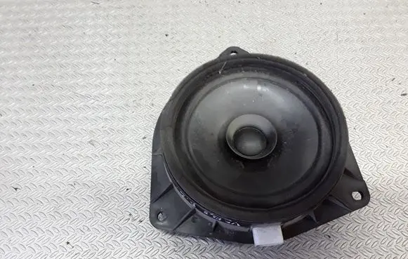 Toyota Avensis Verso Rear door speaker 8616044130