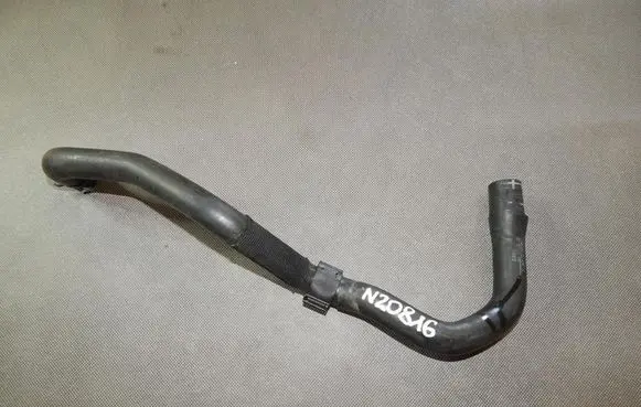 Volkswagen Golf VII Engine coolant pipe/hose