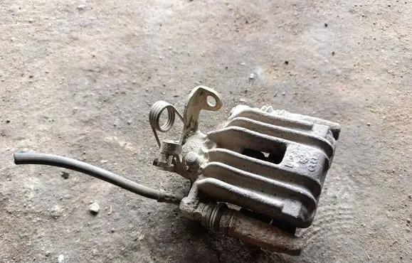 Audi A4 S4 B7 8E 8H Rear brake caliper