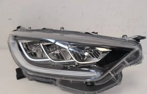 Toyota Yaris XP210 Headlight/headlamp 