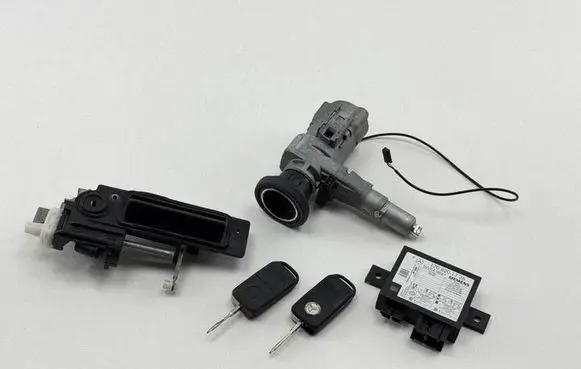 Mercedes-Benz SLK R170 Lock set 1708201726 5WK48697 YMOS
