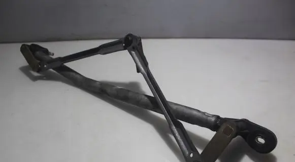 Alfa Romeo 147 Front wiper linkage 