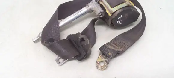 Audi A4 S4 B5 8D Front seatbelt 8D0857705A